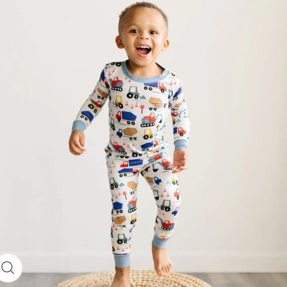 LITTLE SLEEPIES CONSTRUCTION BAMBOO TWO-PIECE PAJAMA SET 3T - Picture 1 of 4